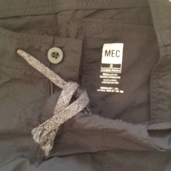 MEC Women's Black Hiking/Leisure Pants - Picture 3 of 4